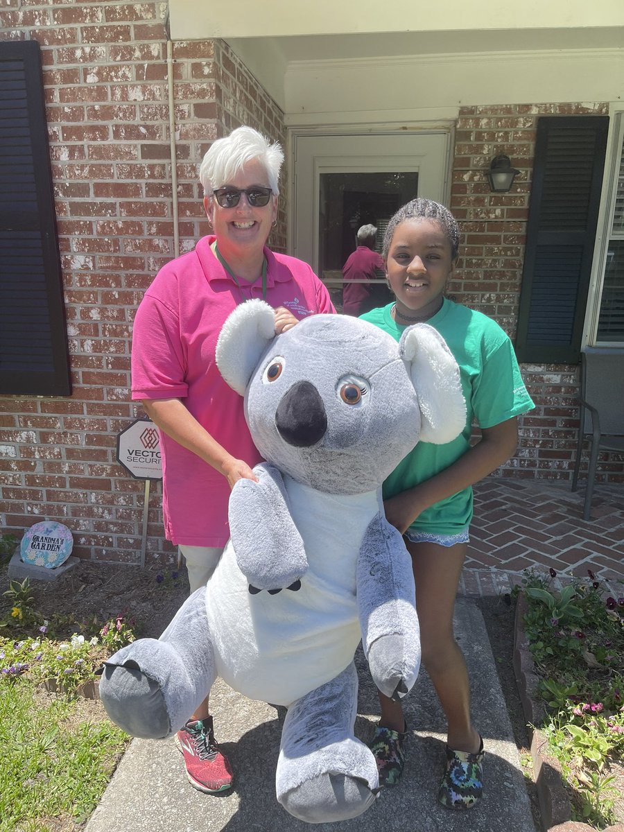 gsscmm's tweet photo. #ceogsscmm I had a blast personally delivering two super large plush Koala Bears to our top cookie seller Gia and GS Naomi who won our drawing for the plush. Congrats girls!!!! https://t.co/iqeUDUKdLt