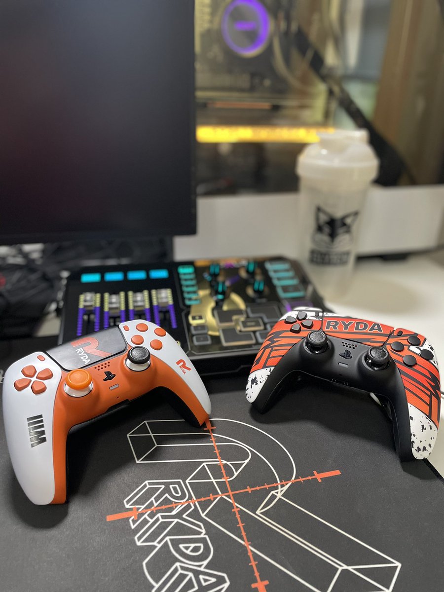 MediocreWill's tweet photo. Nothing but Love and Support for the FAM. @RydaOFFICIAL_ Thank you GOAT for all that you do for the community each and everyday!
New Full Size GoXLR as well one of our long time supporters found for the low low! Thee Legend Teddy B! @browntl1981 #RuffRydas @AimControllerss https://t.co/rbDy8emJ3d