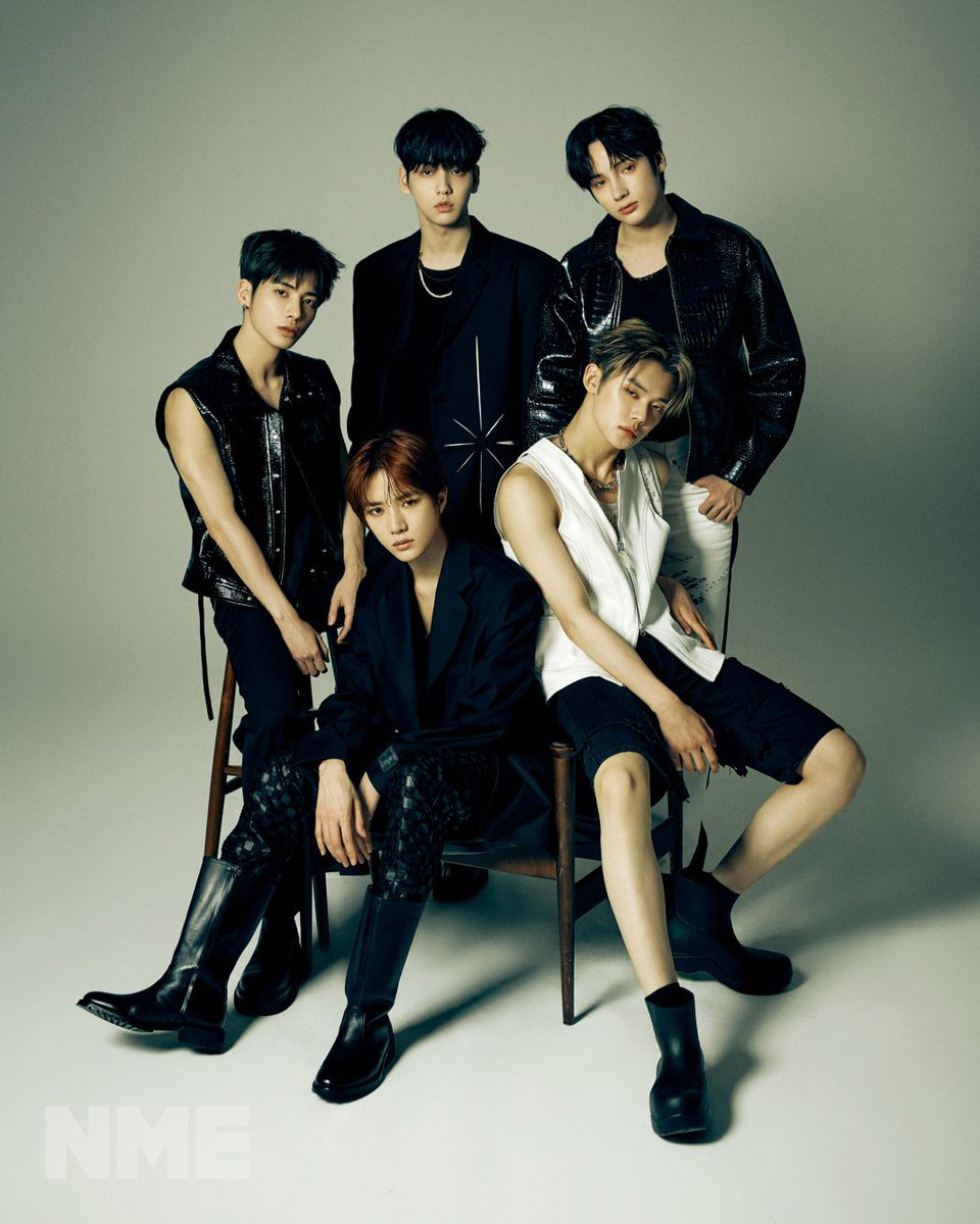 txtachievements's tweet photo. .@TXT_members' “The Chaos Chapter: FREEZE” remains as the longest charting album by a 4th gen group on the Billboard 200. (13 weeks) https://t.co/Fzv7hPzA49