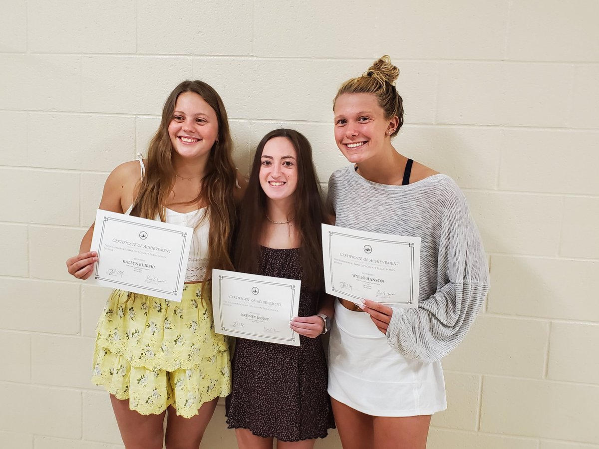 JHSEagles_Swim's tweet photo. School Board recognition night for our amazing swimmers! https://t.co/DndOqWvzMy