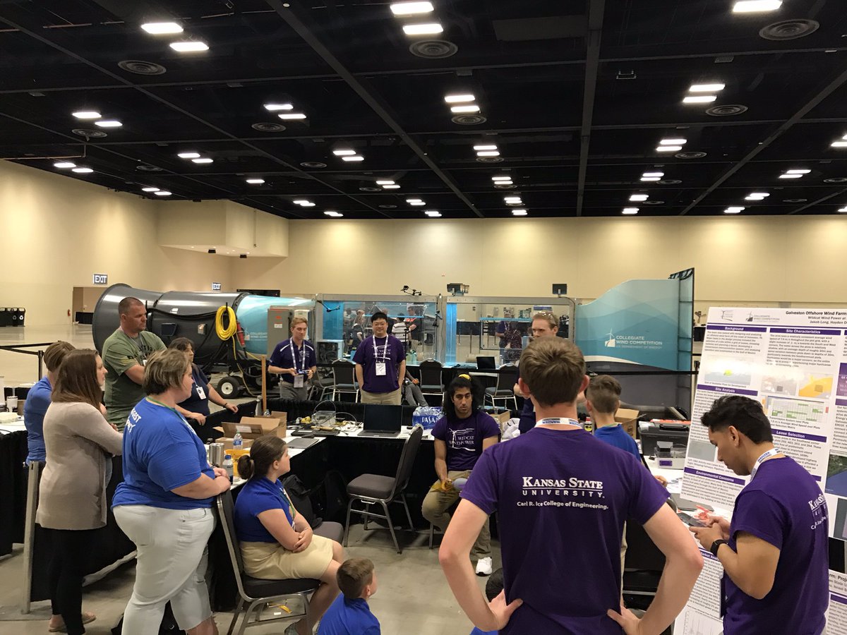 MrGHMSA6's tweet photo. Highlights of my day and new memories for my students 1) new team PR @ 62J  2) watching @KState Wildcat Wind Power team taking time after their turbine test sharing and answering questions with @hutchSTEMmagnet KidWind https://t.co/Kz9hGdMUQH