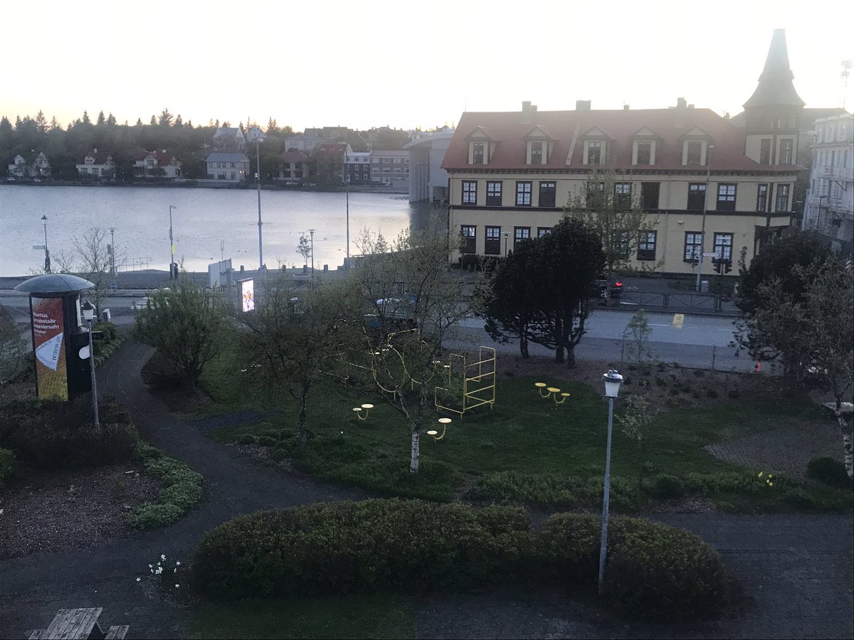 TFC1964's tweet photo. #Reykjavik at 11pm ☀️…Soon be sunrise 😳 https://t.co/vj4ThZNgZ5