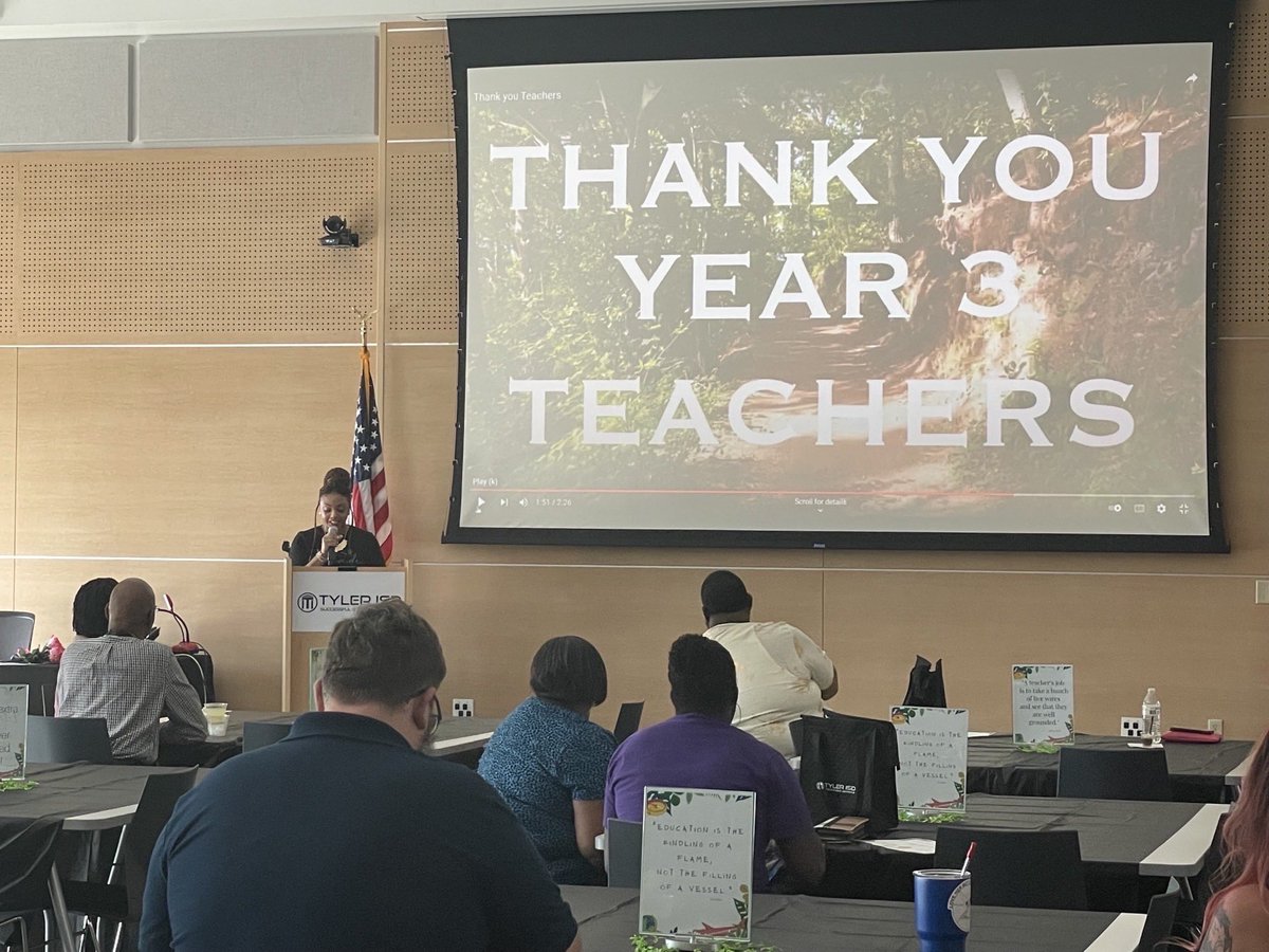JadePerry_teach's tweet photo. Special thanks to @MjStokes73, for inviting me to speak to all Year 3 Teachers as they celebrate their completion of the @TylerISD Connected Program 🥳🎈. What a glorious occasion it was! 

@JonesTylerISD 
#AspireToInspire https://t.co/0YIi3BUPcd