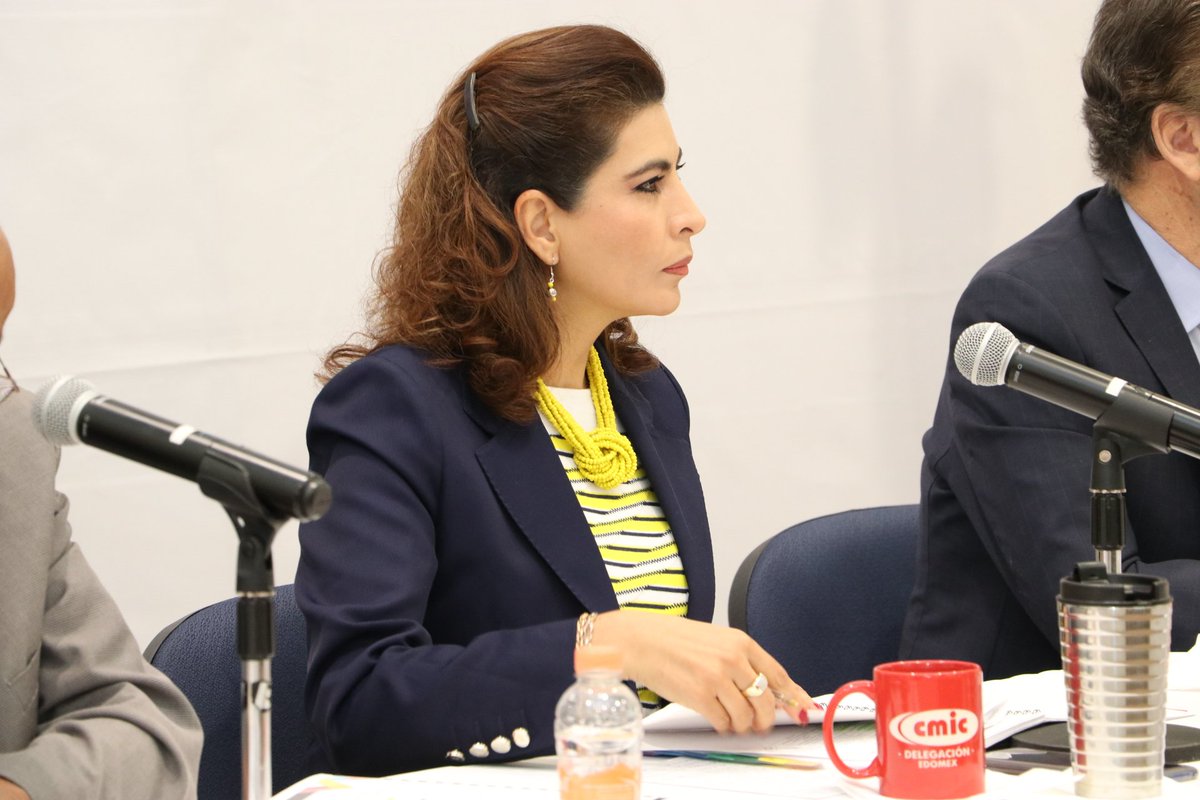 CMIC_Edomex's tweet photo. Durante este evento la Mtra. @MaribelGE10, Secretaria del Trabajo del Estado de México, rindió protesta como Presidenta de la COCOESST. https://t.co/pnXNdUUZ4D