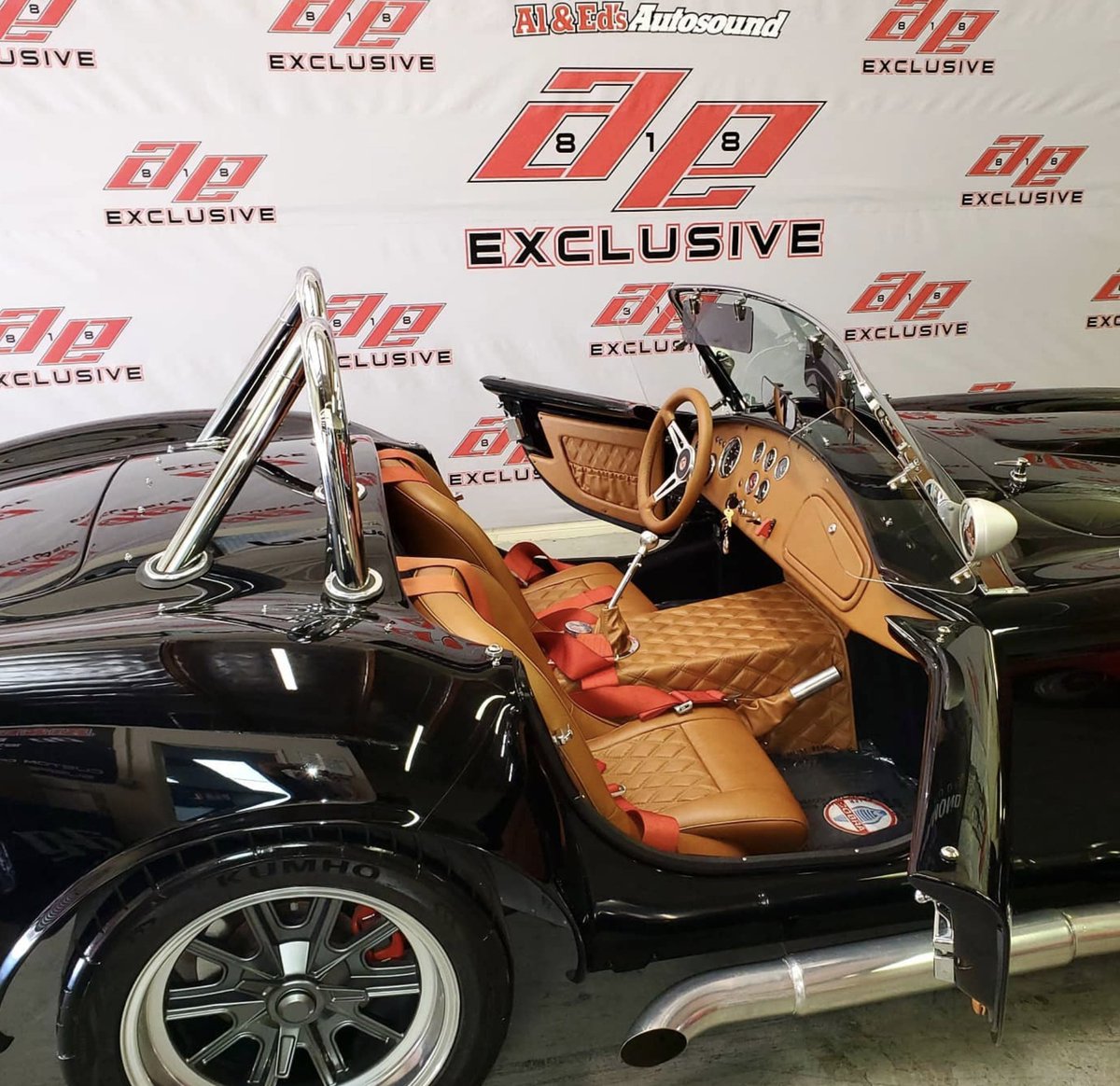 aleds's tweet photo. #FactoryFiveCobra
Now @laautoshow ready! https://t.co/eUVZ1zECV3