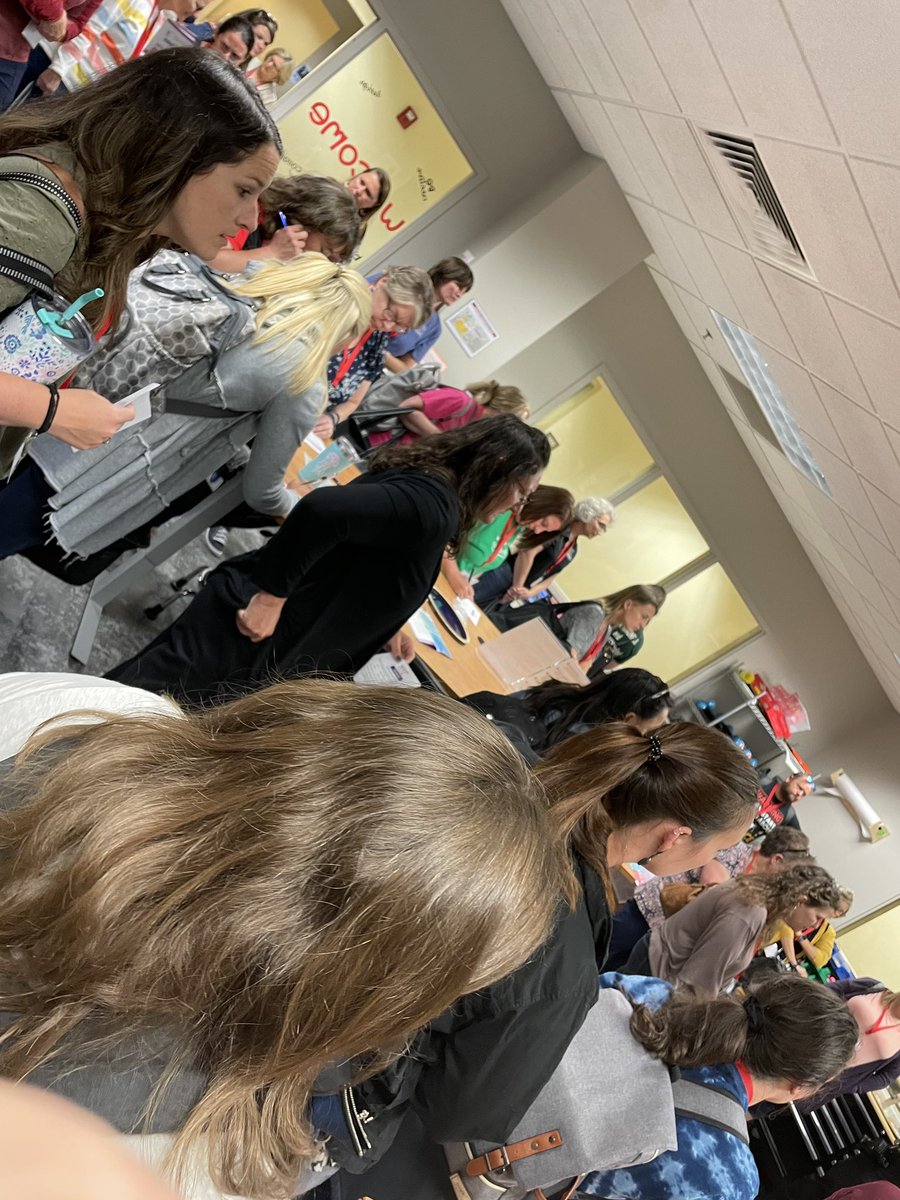 CELLuindy's tweet photo. That’s a wrap! Thanks to @1stMakerSpace and @ICIndiana for helping us MAKE the MAKE! Conference an incredible event! Share your favorite pics from the day with us! #MakerEdMoments https://t.co/DF8uhgqXJJ