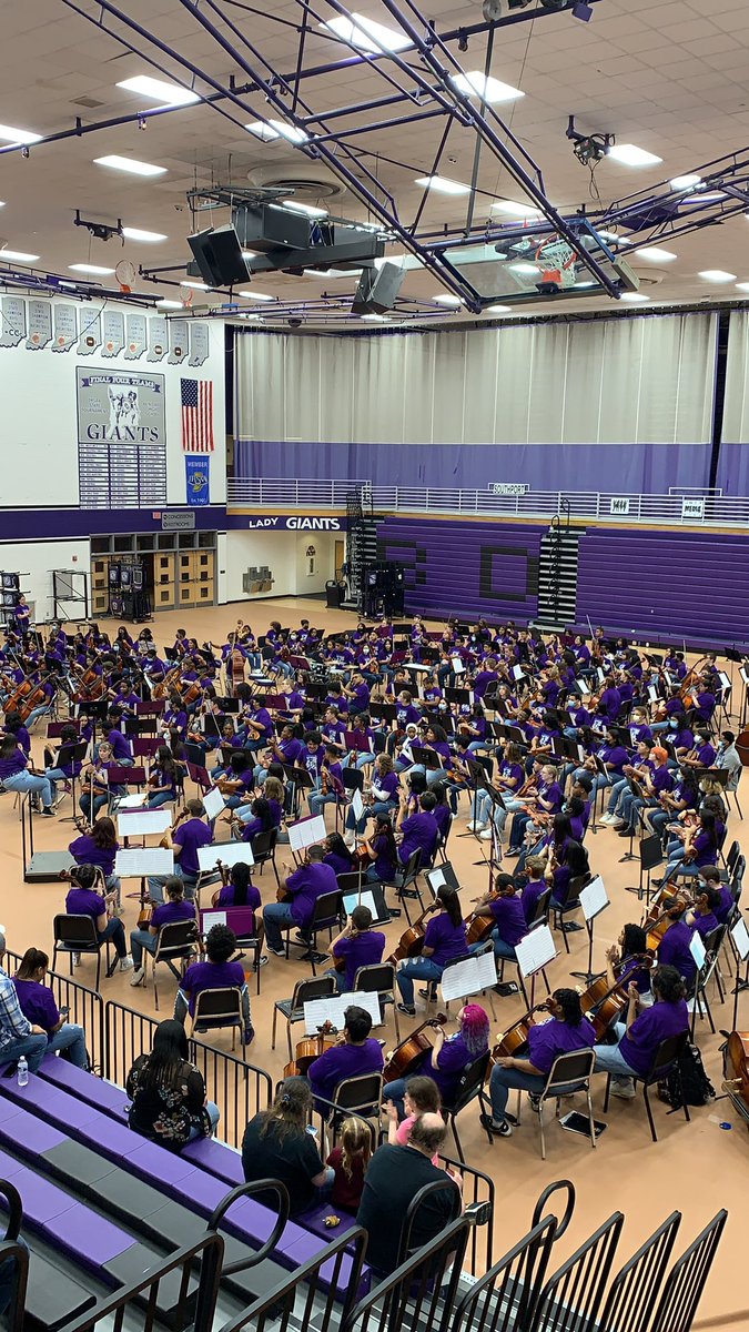 BenDavisNGC's tweet photo. #Stringfest a beautiful collaboration of secondary Orchestra directors and musicians #WayneTalent on full display @DrLizzWalters @BenDavisHS #wearewayne @chapelhill78 @LHCWilson https://t.co/Rtev7vTAf2