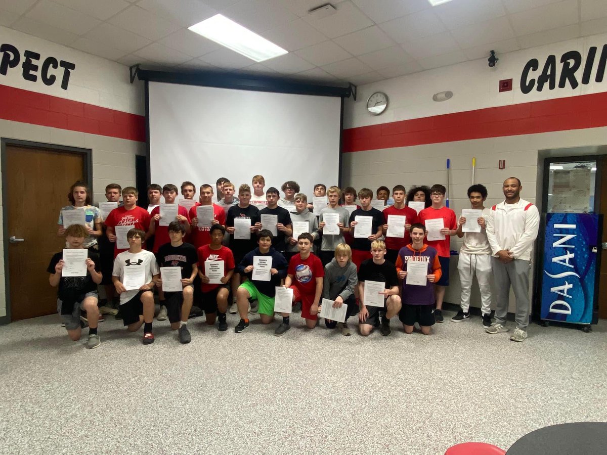 MaquoketaFB's tweet photo. Excited to have 33 guys entering our program next fall! Thank you to everyone that made our commitment day possible! Great event that we look forward to putting on for years to come! #BUILT2RI2E https://t.co/a6W1CRH8BN