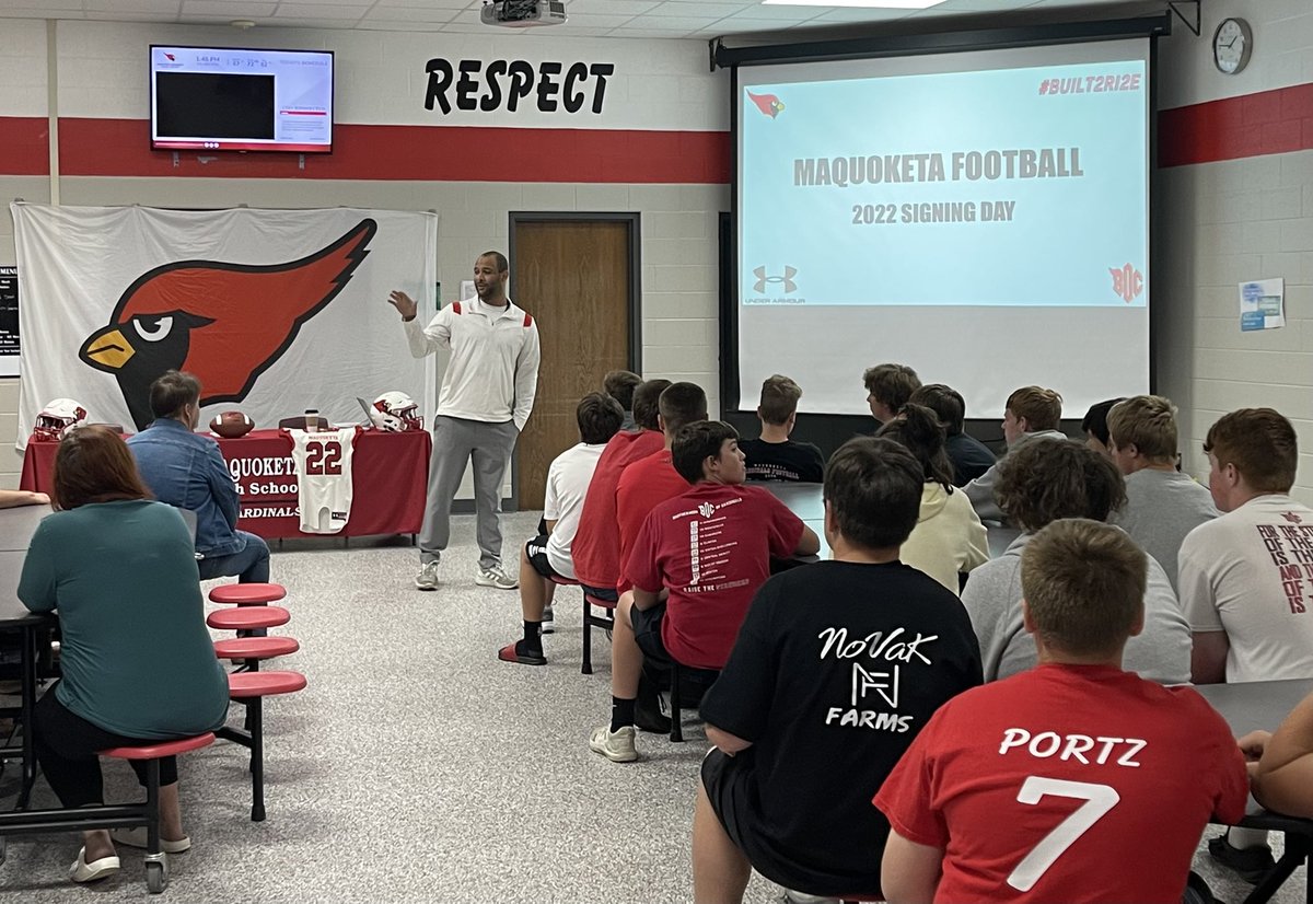 MaquoketaFB's tweet photo. Excited to have 33 guys entering our program next fall! Thank you to everyone that made our commitment day possible! Great event that we look forward to putting on for years to come! #BUILT2RI2E https://t.co/a6W1CRH8BN