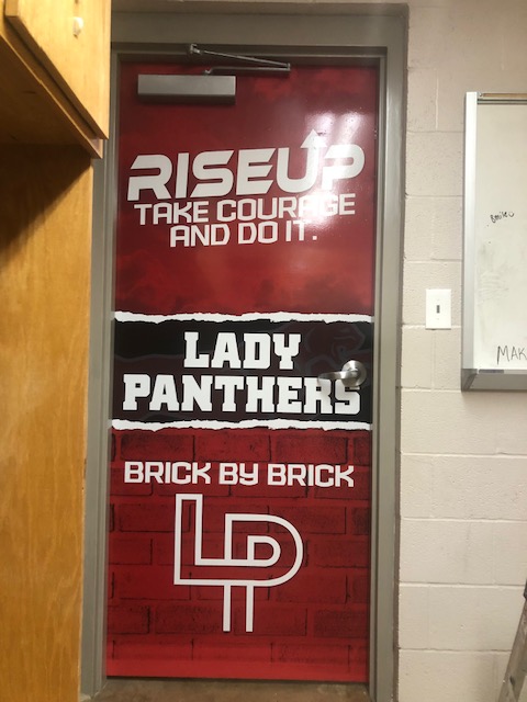 GC_Image's tweet photo. Added some more π₯π₯π₯ branding at Magnolia High School in Arkansas on this collaboration with @C2CDesign1 We always enjoy working with the Panthers and happy to be a part of their vision!! #custombranding #doorwraps #windowperf #schoolpride https://t.co/4Nc9irTNsY