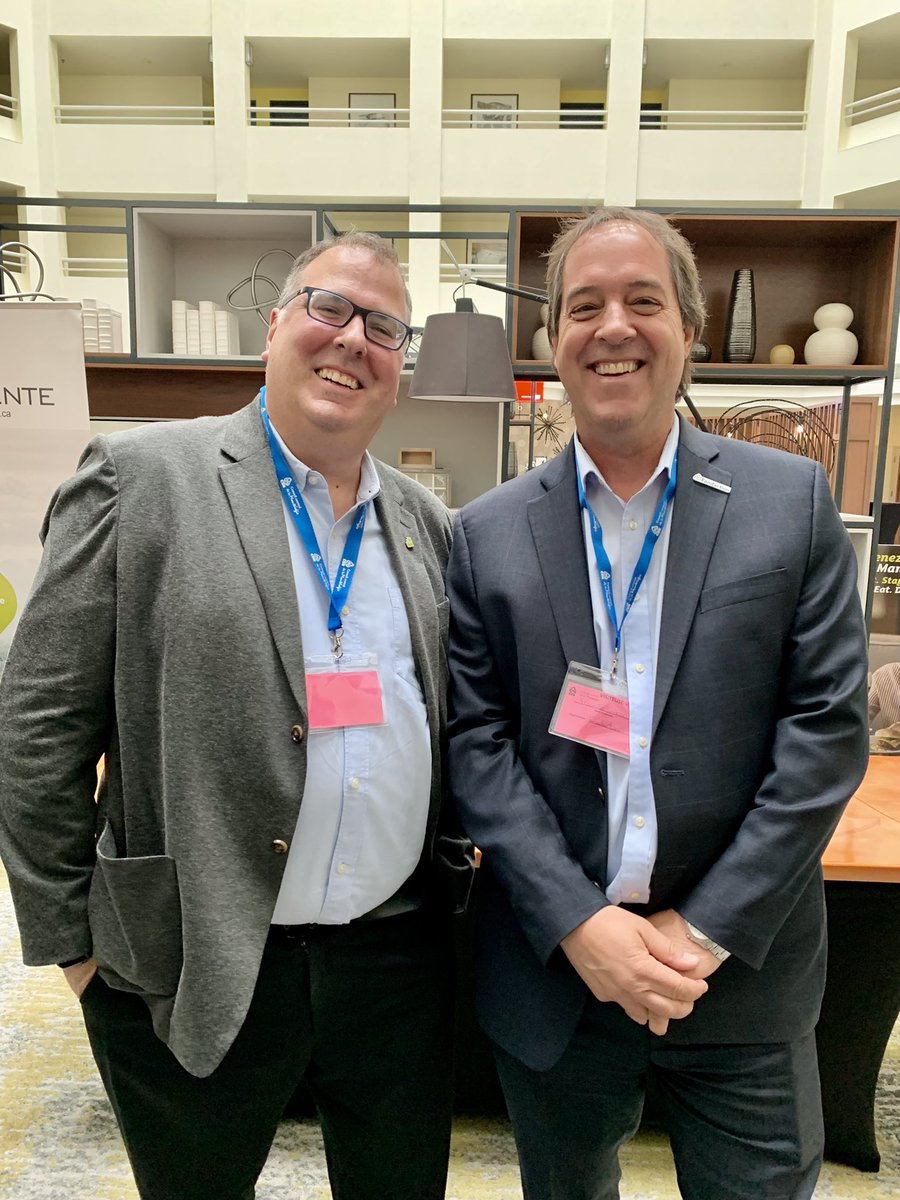 verodeseve's tweet photo. @Fondaction présent au congrès du conseil central de la Montérégie de @laCSN #transformationpositive #economielocale #epargneretraite #nousommesfondaction https://t.co/RC8yk1nszq