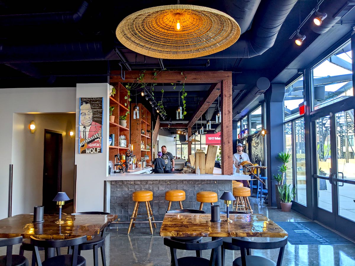 stephmarch's tweet image. Sneak Peek: Take a look inside Guacaya Bistreaux opening soon in North Loop. Pedro Wolcott is a Panamanian chef who is ready to bring $12 cocktails and tapas to the neighborhood. mspmag.com/eat-and-drink/…