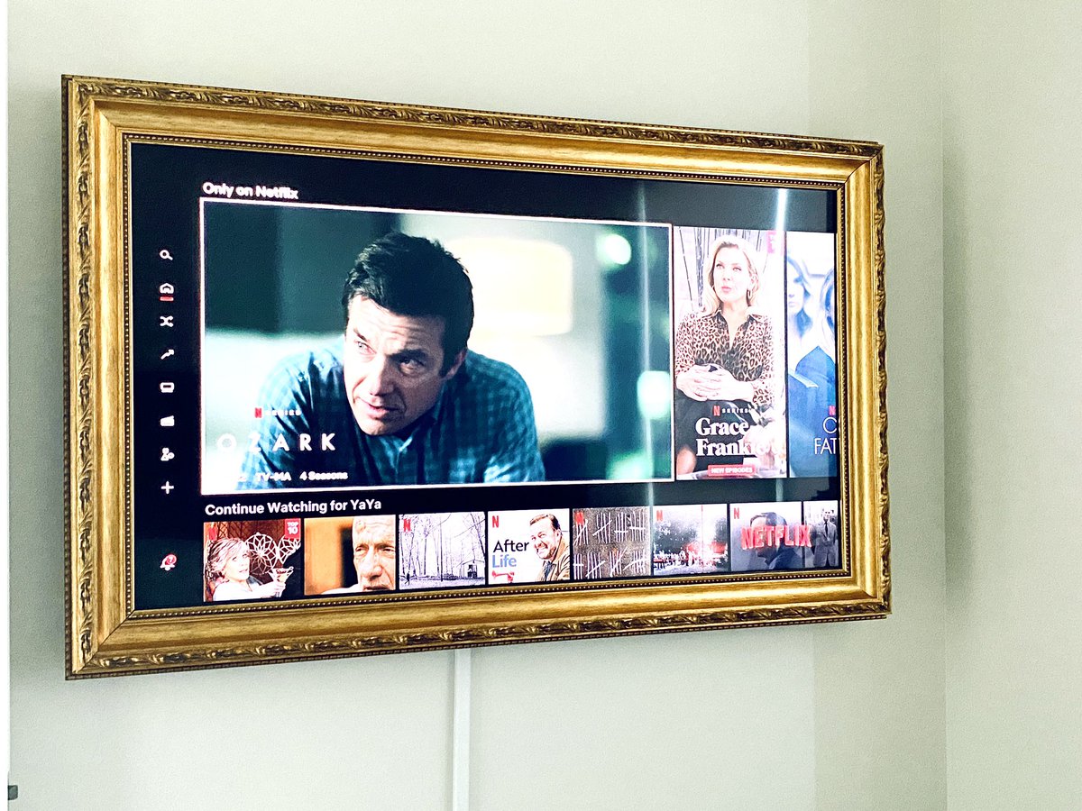 bluemermaidcove's tweet photo. I received my @decotvframes today and it is stunning! And made such a beautiful difference in our room!😍#decotvframe #tvframe https://t.co/M12gVTBof0
