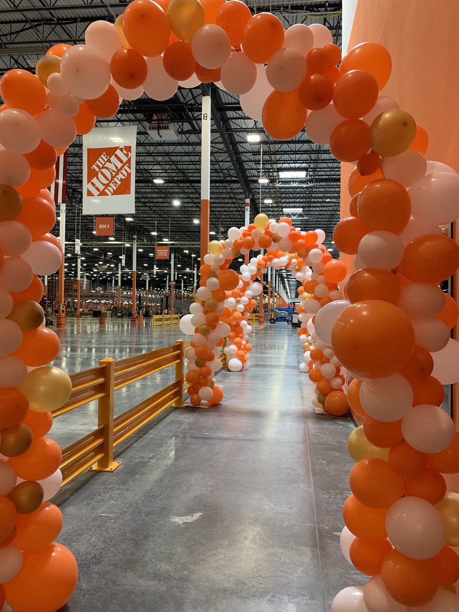 nancy_thd's tweet photo. Miami MDO showing out for their LBD &amp; STH Go-Live! https://t.co/v1PCj7J7L9
