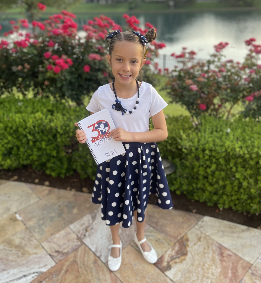 StLaurenceCS's tweet photo. Greetings from Ms. Winkler, Principal of the Day at SLCS! She started the day in carpool, wishing our Saints a great day, reading to students, and finding out their needs and wants! It has been a busy day! #PrincipalLife #AuctionItem #ChooseCatholicSchools https://t.co/RwyeqAlsJY