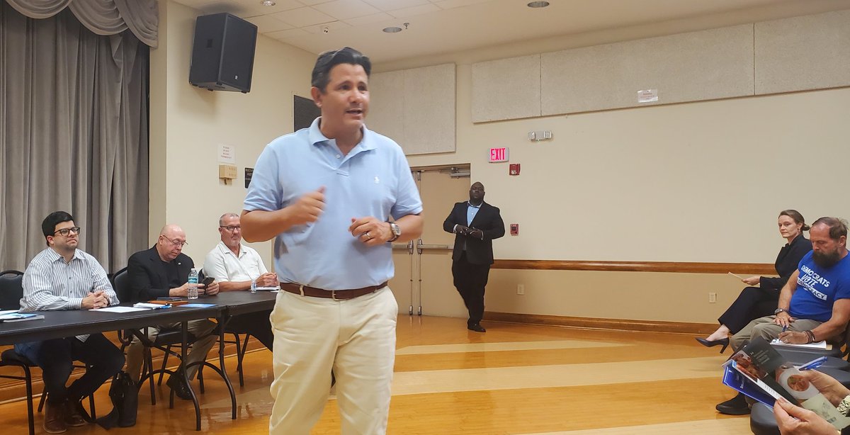 .<a href="/senpizzo/">Sen. Jason Pizzo</a> giving out his cell phone number at <a href="/browarddems/">Broward Democratic Party</a> DEC meeting, promising to speak with every person that wants Tallahassee to work.