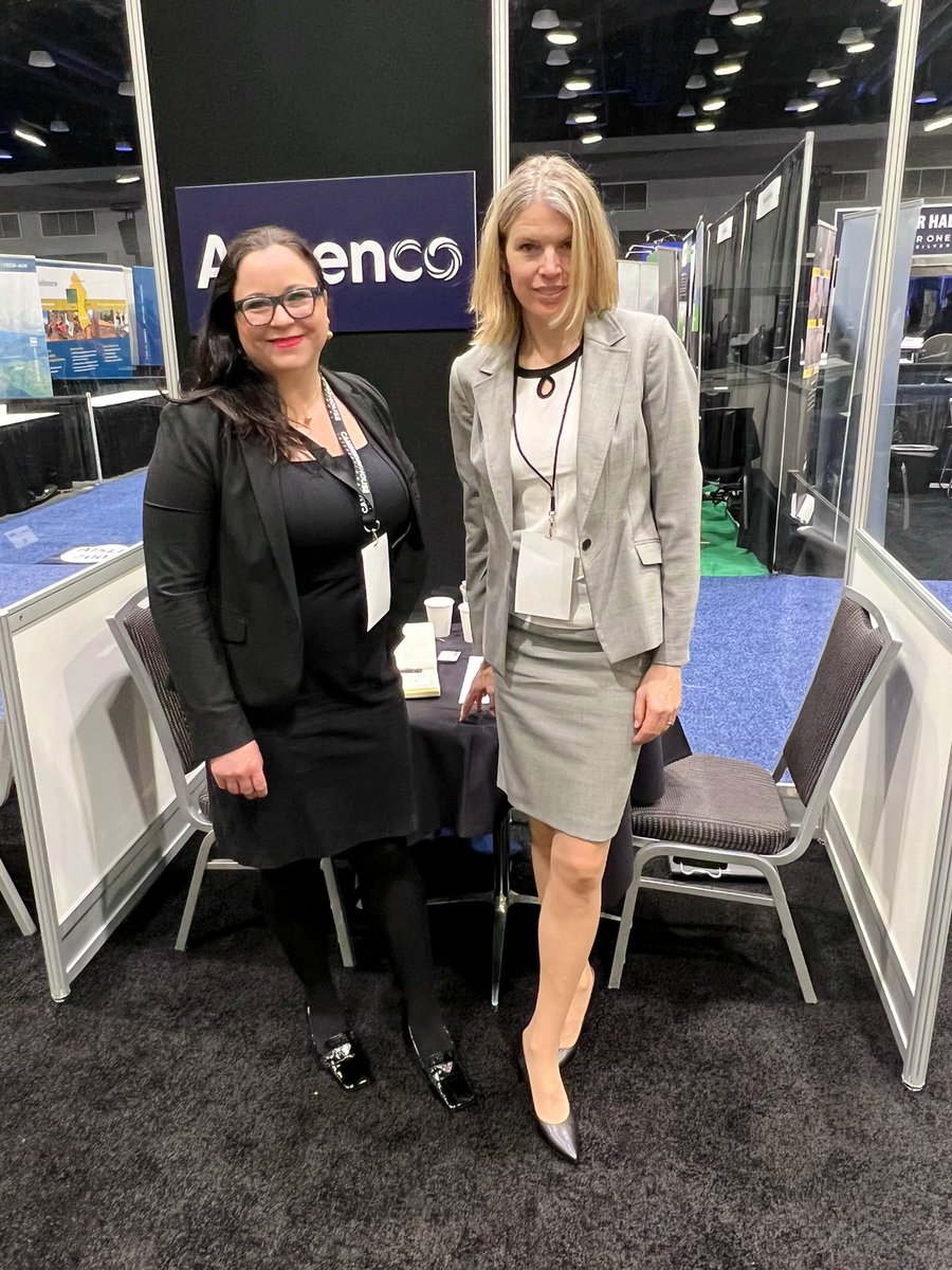 jennyschell's tweet photo. If you want to know about commodities, you need to learn from the top! ⬆️ 

Things like supply chains, government support, &amp; involving the communities are #Gold!

#VRIC2022 #Copper #Uranium #Lithium #Nickel https://t.co/Mzc6XYy32h