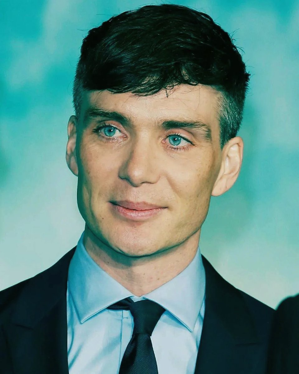 Hello Beautiful... 😍

Cillian attending the In The Heart Of The Sea Premiere at the Empire Cinema in Leicester Square in London, England on 2nd December 2015. 😍💖

#CillianMurphy #TommyShelby #ThomasShelby #PeakyBlinders #MatthewJoy #InTheHeartOfTheSea