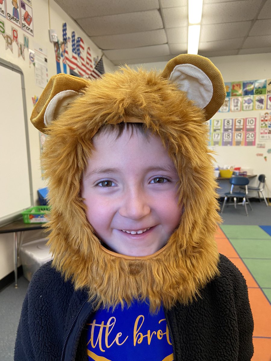 FCPS_JenTrueK's tweet photo. We had some Lion Pride (and Capitals pride)! #NMWRoars https://t.co/0hYRRUqCd3