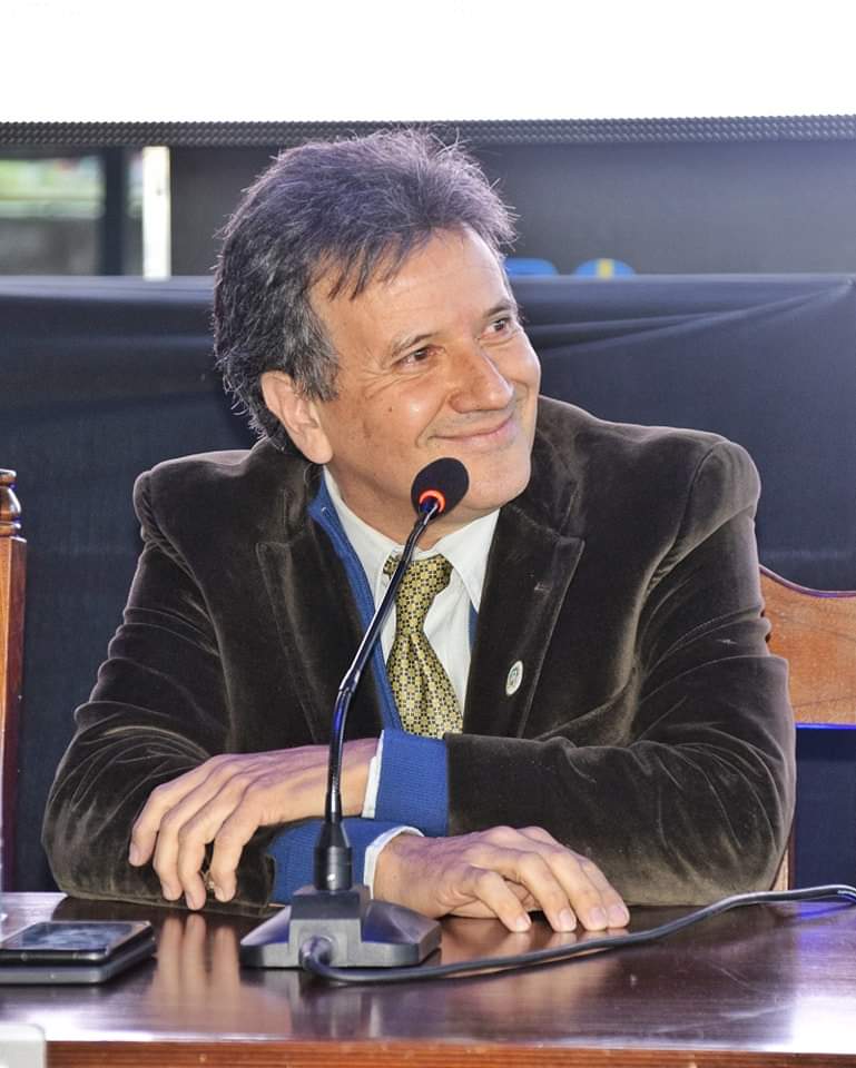 unjuonline's tweet photo. Este lunes 9 de mayo se realizó el Acto de Asunción de las nuevas autoridades de nuestra Universidad en el Polideportivo de Rectorado. Allí, el Mg. Ing. Agr. @bonillounju y la Dra. #LilianaBergesio juraron como el nuevo Rector y la nueva Vicerrectora de la casa de altos estudios, https://t.co/cwMi3iQbxB