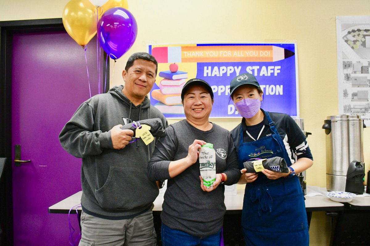 WVUSD_Tweet's tweet image. WVUSD Thinks You’re T-RRIFIC! Supt. Dr. Taylor, Board Member Helen Hall &amp;amp; Team celebrate Staff Appreciation Week at @DiamondBarHS1 today with breakfast burritos and t-shirts. #WVUSD52 #ReconnectRestoreReimagine