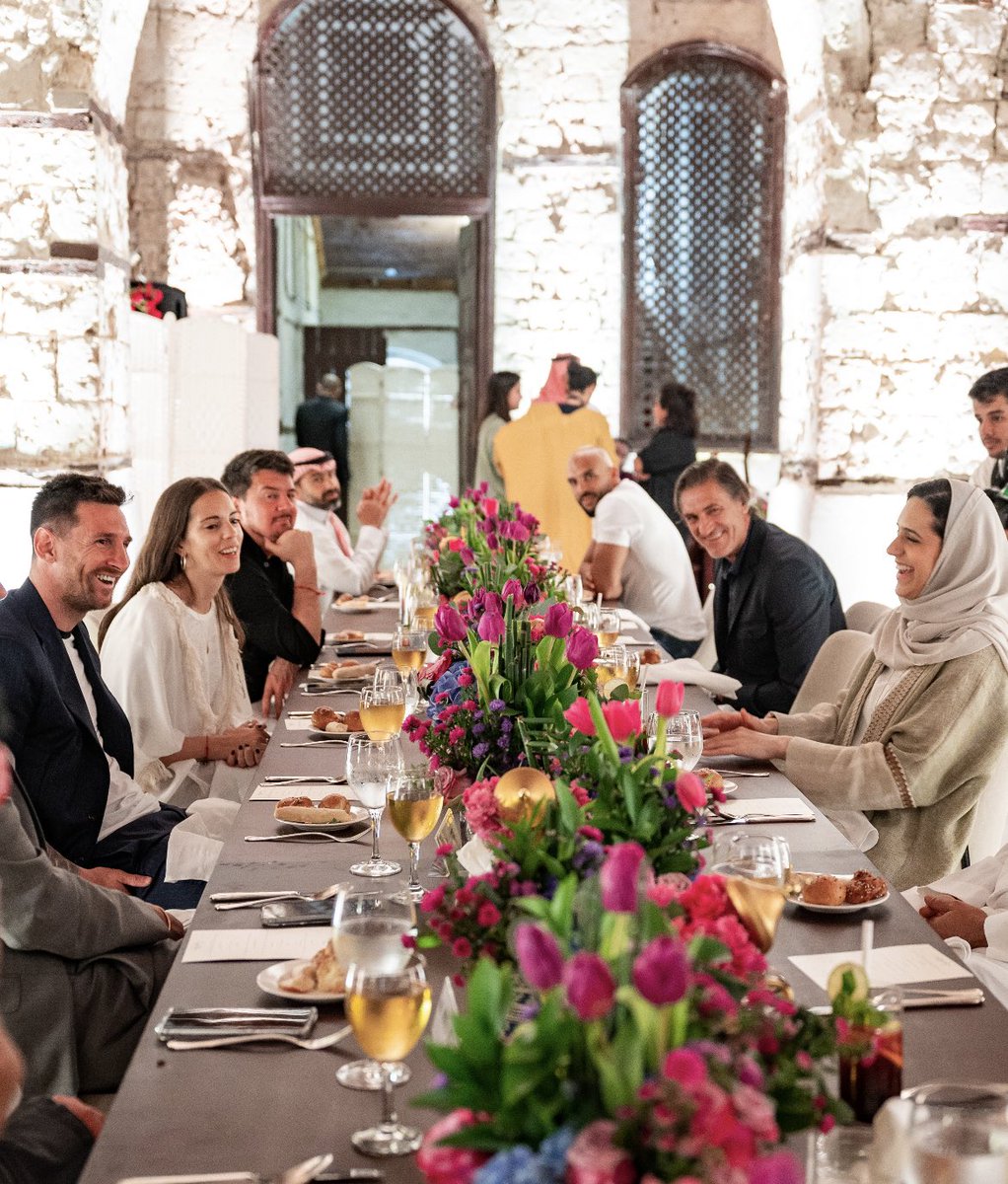 hmalsaud1's tweet photo. Earlier today, I had a great time showing Messi and his friends around historic #Jeddah! I’m glad that he was mesmerized by its essence, heritage and beauty. 

I look forward to welcoming him, his family and friends again very soon! https://t.co/nWp9LhRGEX