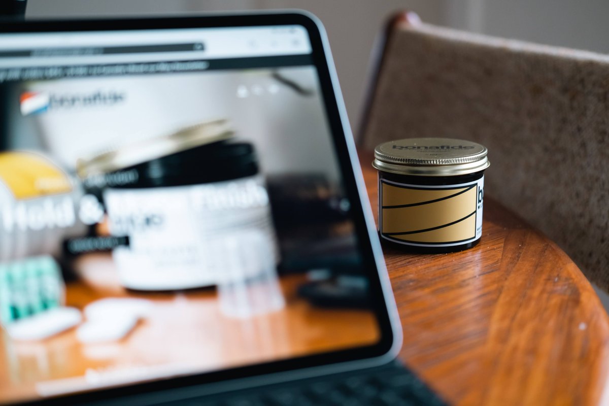 I always feel like, somebody's watching me.....

#bonafide #PhotoOfTheDay #pomade