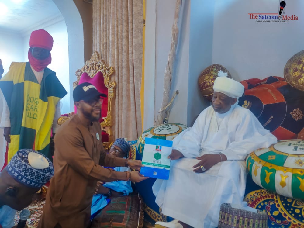 SaiBukky's tweet photo. Oko Arugbo is definitely a silent achiever. We don't know this until Mai Martaba Emir of Ilorin, Alhaji Ibrahim Zulu Gambari said "I have heard a lot about you and I'm proud of you. @mobrimah @Mustapha_luqman
@SEN_OLUBASH @ayobami929
#mobrimah #brimahkwara #okajue #fedhouseofrep https://t.co/nMS8sA4eyd
