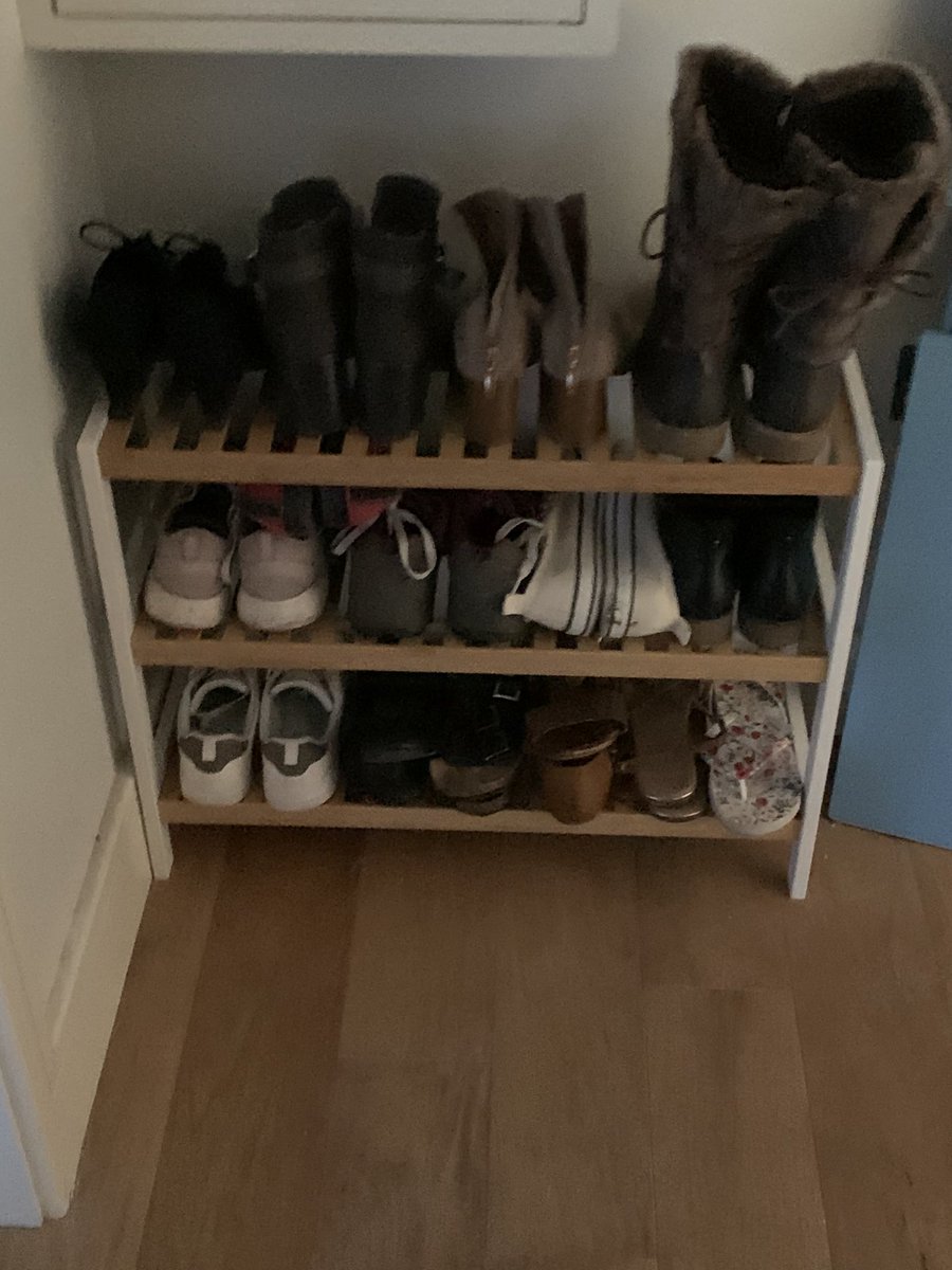 KieMarie134's tweet photo. When your DIY actually works out for once 🤣😜 #ShoeRack #LetMeBeHappy #NotAllOfUsAreHandy https://t.co/1E7xG8RBxv