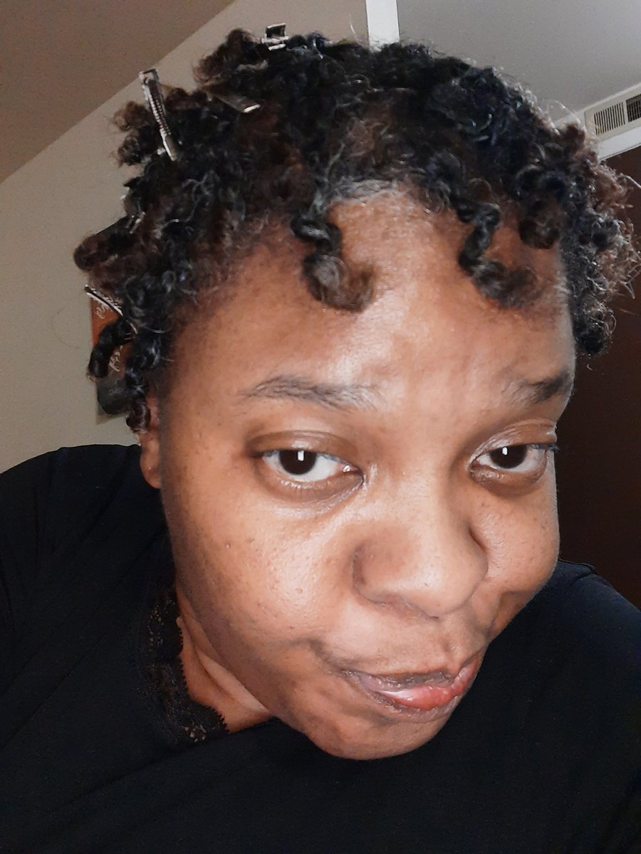 cinnamingirl30's tweet photo. First timer! Twist on my short hair! #shorthair #FirstTimer https://t.co/HcbrqhMoCm