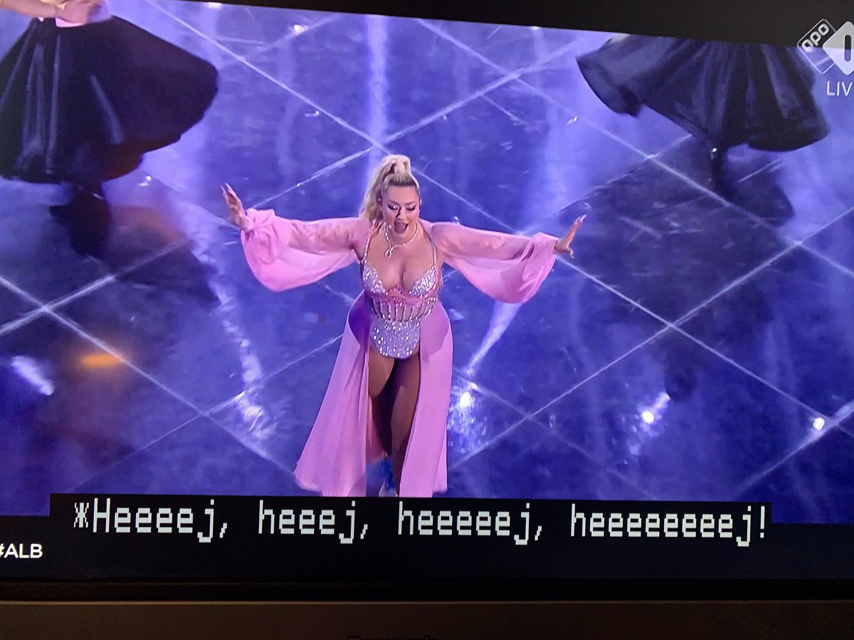 msteeman's tweet photo. Heeeeeej even een remiiiiinder dat #EUROVISION leuker is met #TT88 @tt888 https://t.co/fM3aeg6Gfd