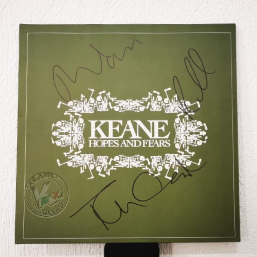 keane_mx's tweet image. #OnADayLikeToday

En un día como hoy del 2004 @keaneofficial lanzó su primer álbum de estudio #HopesAndFears, con el cual llegaron a posicionarse como una de las bandas británicas más importantes de la década y que marcaría...

1/3