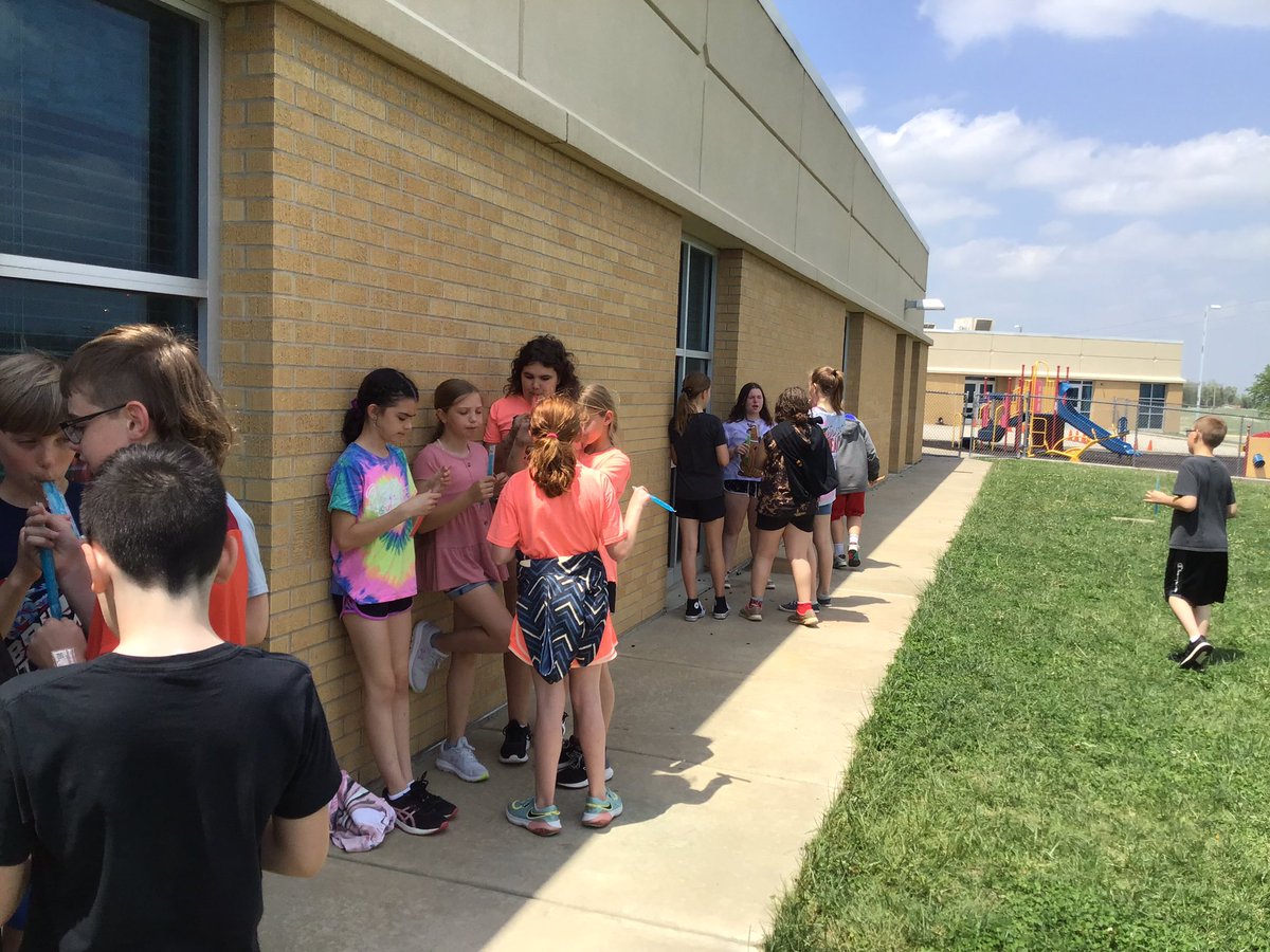 My5thGrade's tweet photo. What do you do on a hot, steamy day? Eat popsicles of course!@USD449 https://t.co/cy8HSPt69L