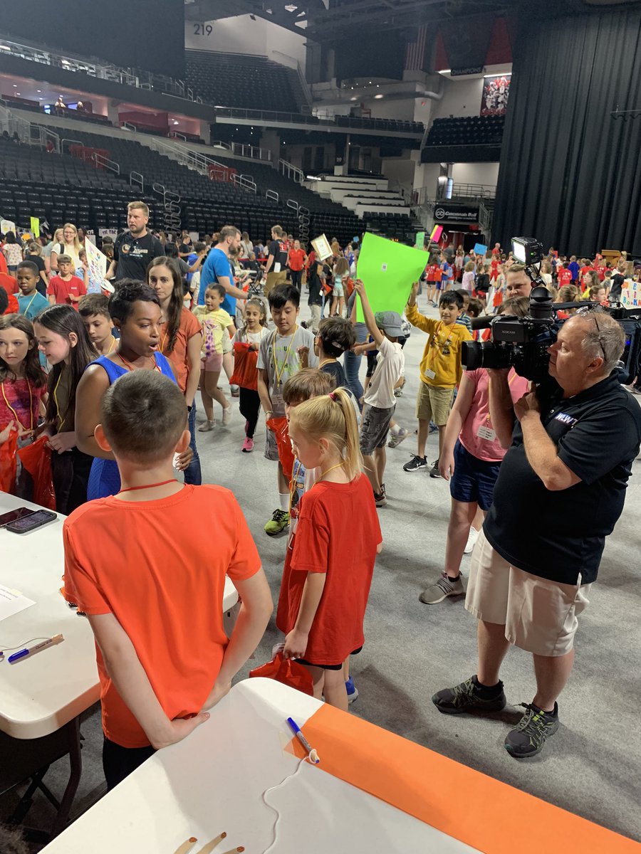 Brittany Stang tweet media