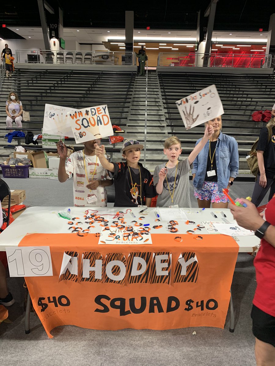 Brittany Stang tweet media