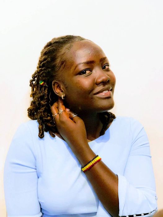 RadioPacisnews's tweet image. The cool night is going down with Olivia UG on the #FriendlyConnection. 
Tune in for a turn on the #SplendidNight till 12am.

radiopacis.org
#PeaceOfChristForAll.