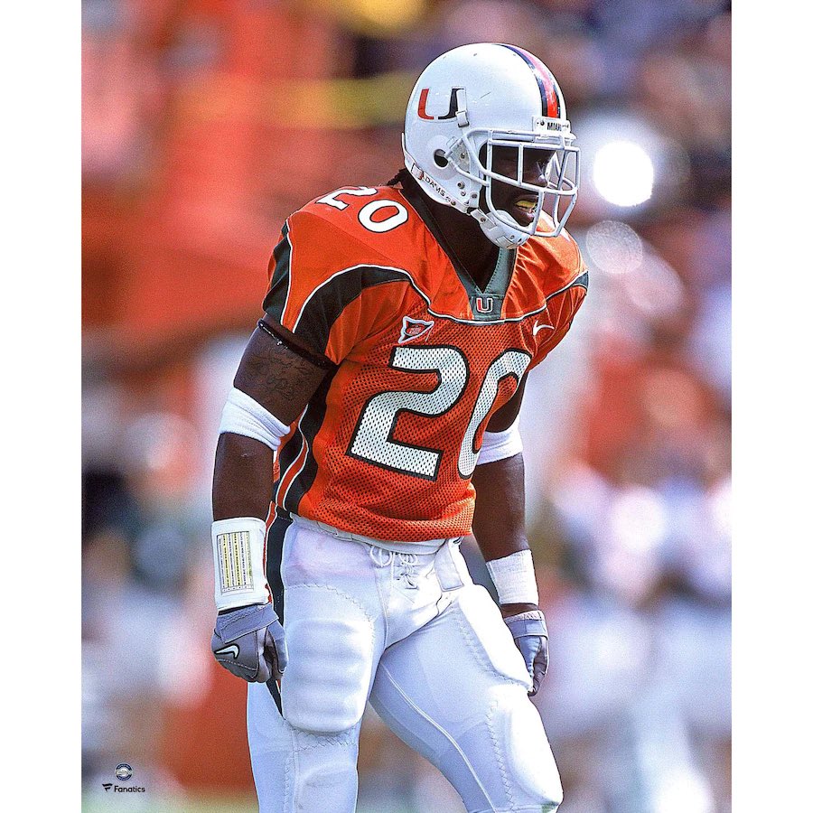 Tut_Kolaj56's tweet photo. Extremely Blessed to say I received an ⭕️ffer from the university of Miami!!! @CanesFootball💚🧡@coachscott20023 @DestrehanR @KevinSmithRB @samspiegs @adamgorney @on3 @Rivals @247Sports #ItsAllAboutTheU https://t.co/tWE7TkZS3t