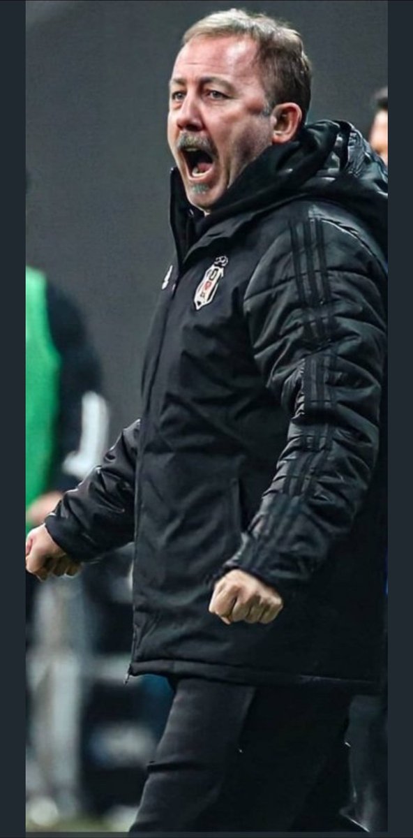 Klc1903Mhmt's tweet photo. Geçen sene Ülke futbol paydaşlarının %80 nin işine çomak sokan, Alayına isyan ederek tek başına 3 kupa kazanan ADAM gibi ADAM @ssergenyalcinn 🙏
Sergen Yalçın bir👇
#10Numara
#Efsanedir
#İsyandır
#Ruhtur
İyi geceler Beşiktaş Ailesi 🌙🦅🖐️ https://t.co/hyQqqmqnQp