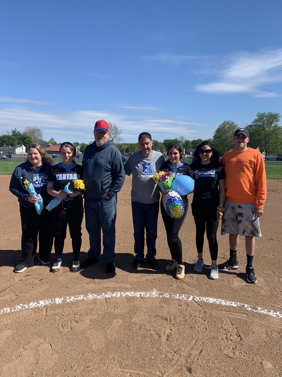 HighlandSball's tweet photo. Celebrated our two seniors yesterday! Thank you Grace and Sophia for your dedication to our program! 💙 https://t.co/FovUvhskub