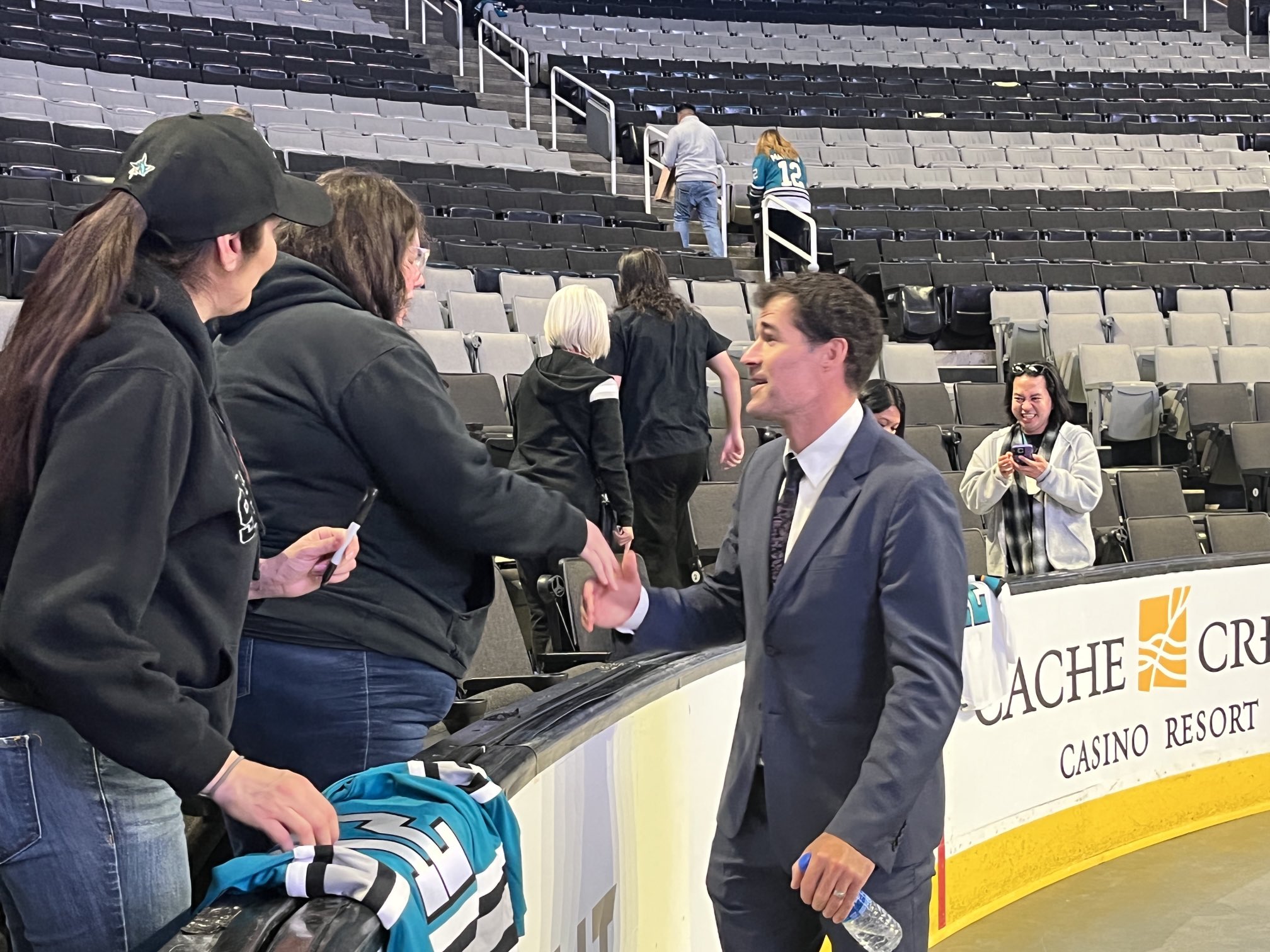 Sheng Peng on Twitter: "No surprise, Marleau is the last Shark here