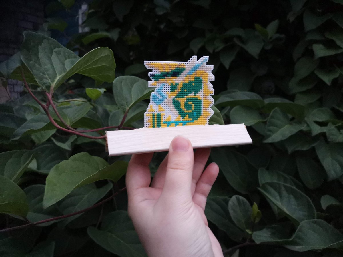 Hell_arred's tweet photo. What about Zinogre? 
Another one of my favorite monsters from Monster Hunter. 

The figurine is made in the technique of cross-stitching on a plastic canvas.

#handmade #crossstitch #cross_stitch #MonsterHunter #zinogre https://t.co/4PyMT5iEJJ
