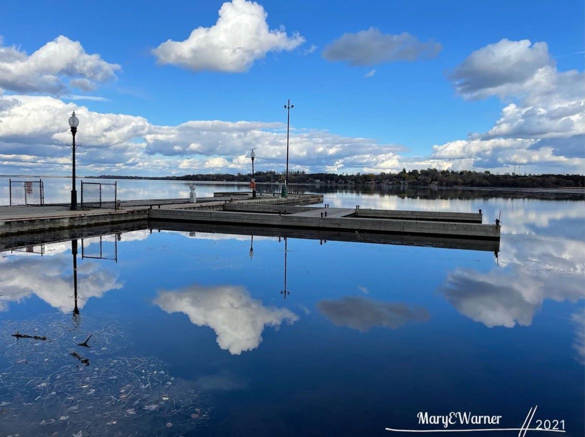 marywarner4288's tweet photo. “When the clouds met with the water, it was love on the lake.”
•
•
•
#PortPerry #cloudreflections #skylovers #nature #amatuerphotography #Lake https://t.co/k55C7xaUW5