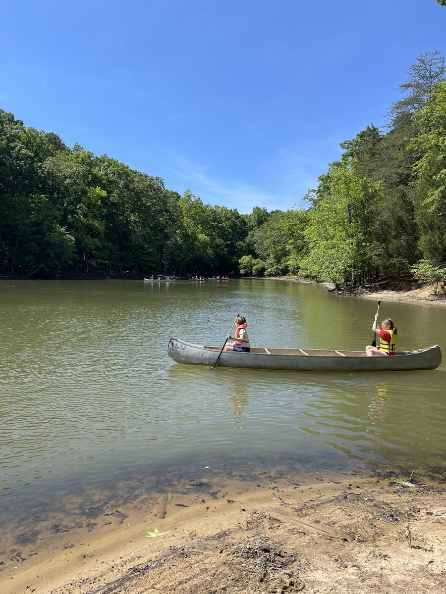 pdslmartin's tweet photo. Canoe time!!! #pdschargers https://t.co/eRa7N6jlin