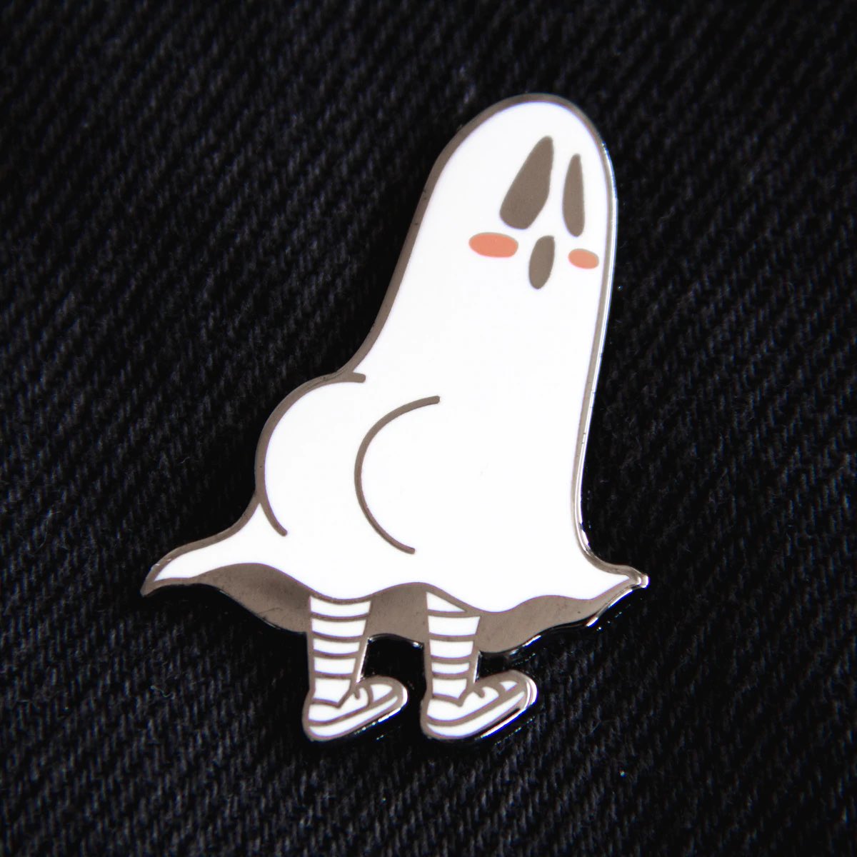 Ectogasm_Art's tweet photo. Booty Ghost Pin is now available! 

Shop 👻 https://t.co/0pci7O30dz

#ghosts #enamelpins #pins #haunted #paranormal #supernatural https://t.co/Bla1dggtN1