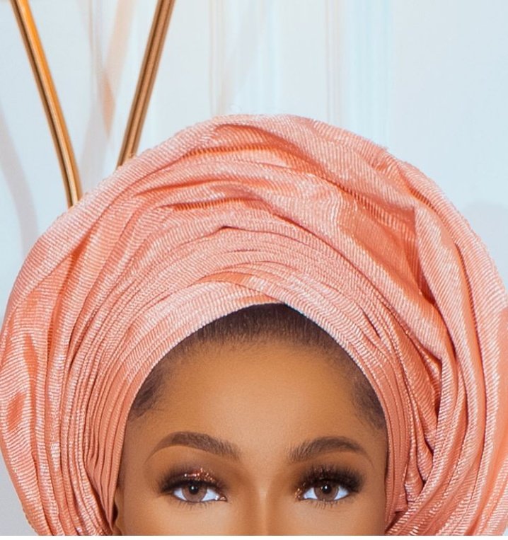 Elen_Precious's tweet photo. @rihanna @fentybeauty @fentyskin What better natural beautiful African face nd skin do u need in Nigeria?look no more NaTacha Ibinabo Akide also known as @Symply_Tacha gat u covered she is everything @fentybeauty nd @fentyskin needs..swag..boldness..influence..bring in Tacha today get ready to b sold out in secs https://t.co/OGbgcUMf4l