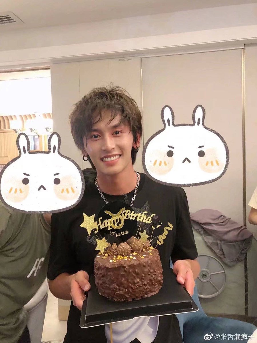 hanbaomeow's tweet photo. #ZhangZhehan #张哲瀚
#HappyZhangZheHanDayଳ
#AlwaysWithZhangZheHanଳ https://t.co/wb4GM51eRu