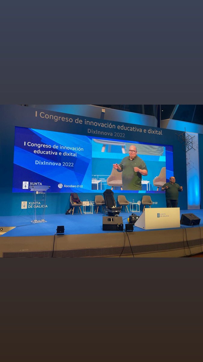 El profesorado siempre dispuesto a aprender, como no vamos a aprender nosotros de nuestros profes. Gracias por vuestro tiempo.