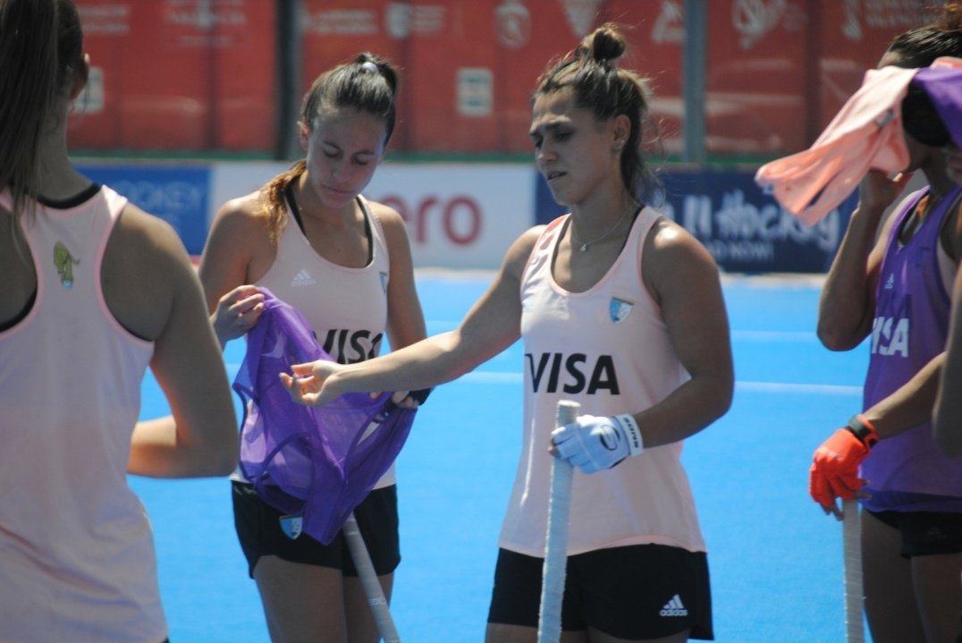 ¡Bienvenidas, Leonas! 👋🇦🇷

<a href="/ArgFieldHockey/">Argentina Hockey</a> #FIHProLeague #HockeyValencia