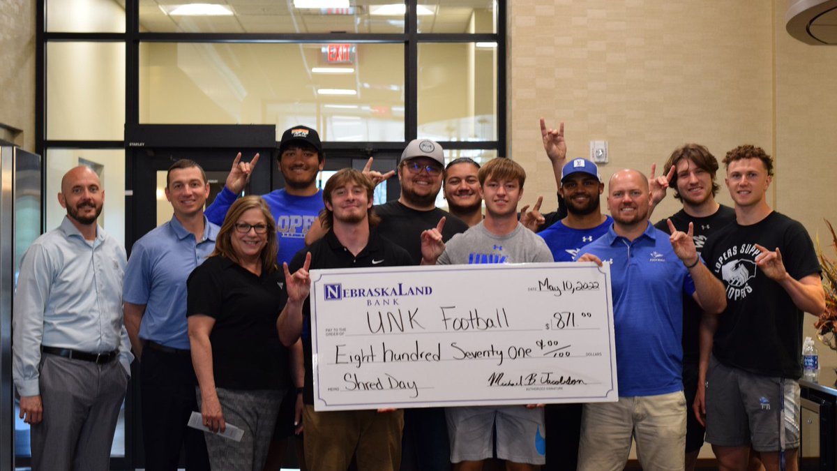 NebLandBank's tweet photo. Our annual shred day in Kearney was a success! We would like to thank the @UNK_Football for their help this year. Along with our $500 contribution, we were able to raise $871 for the UNK Football Team! #CommunityMinded #MemberFDIC #UNKFootball #Lopesupwewin https://t.co/cXNJfQkUSv