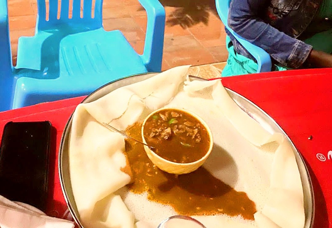 Spraggapromo's tweet photo. Trying Out #EthiopianFood For Supper Before My @KSPHOTELGULU Boss Fly Me To Ethiopiaaa 🤗🤗
@TonyBazilo Giseburt & #KatieKilara Giseburt Thanks For The Treat!!
Cc: #OpenMicFestivalUG
Cc: #Redtibs #injerabread https://t.co/QJ092wzHB9